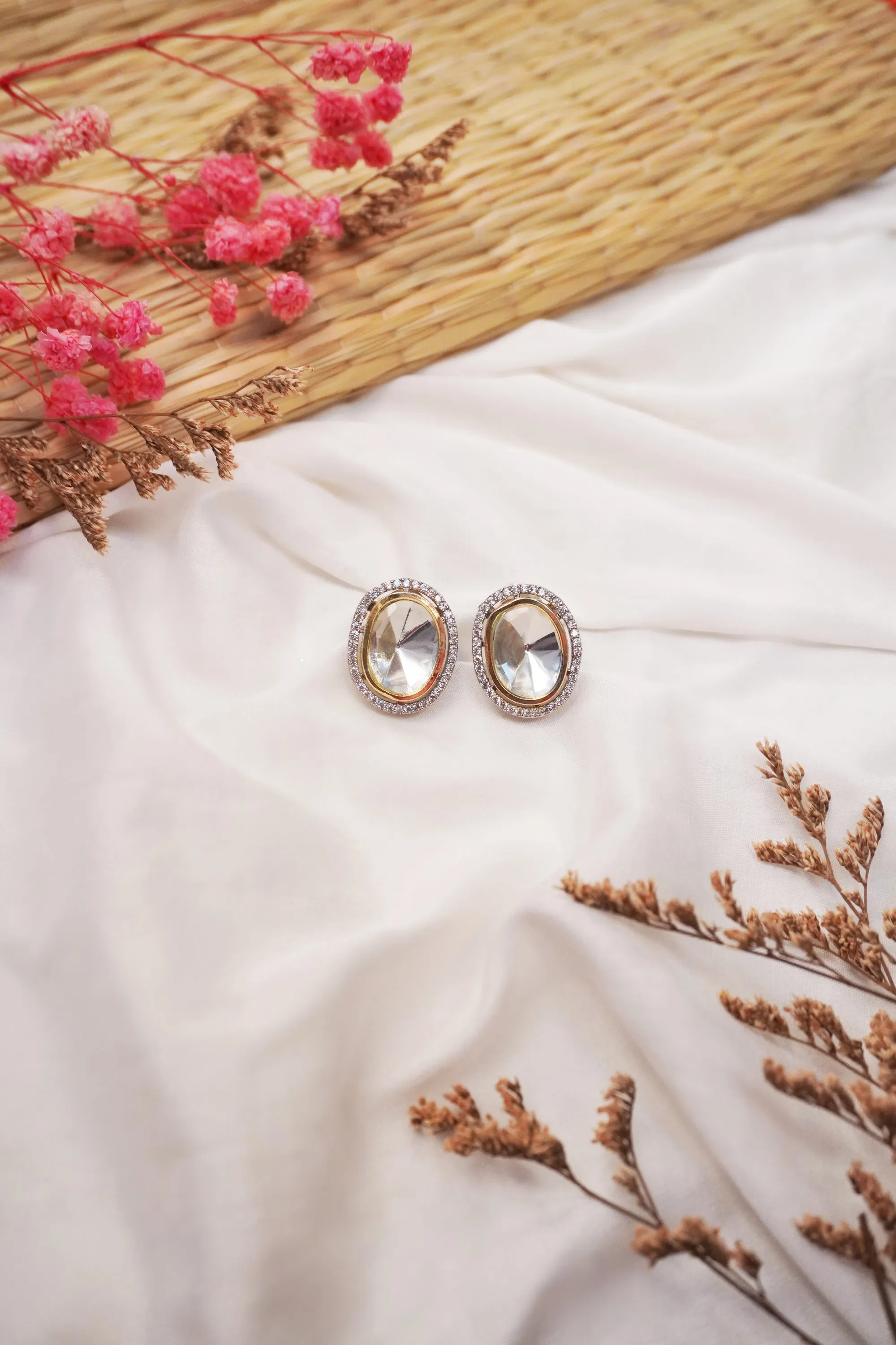 Round American Diamond Kundan Stud Earrings